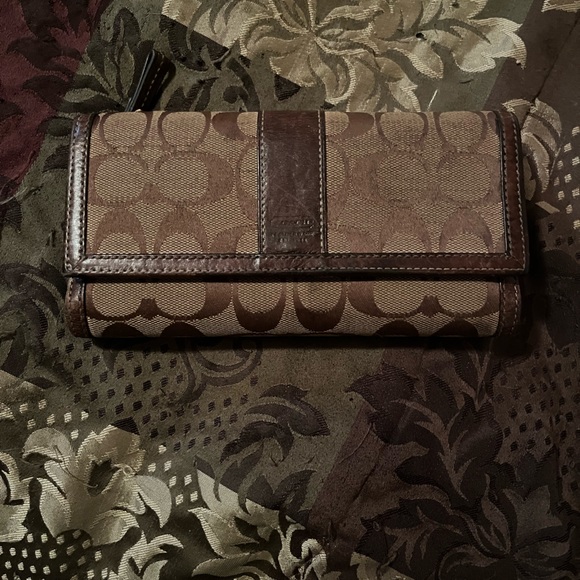 Coach wallet - Picture 2 of 6